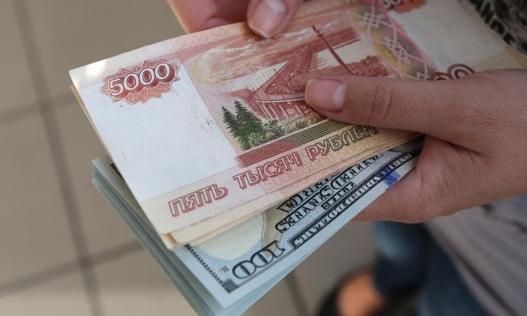 dolar-rubli_ulXnk.jpg