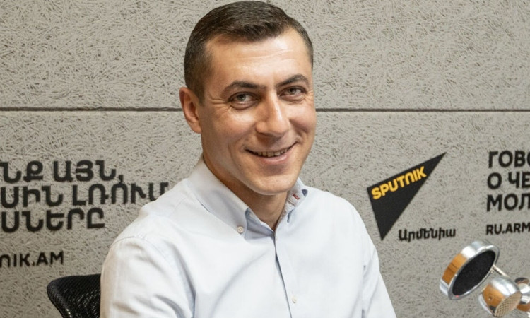 gagik-surenyan-1_kY-WV.jpg